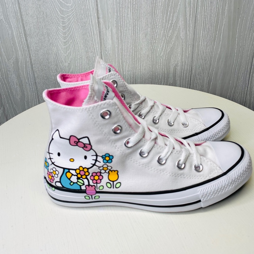 Converse Chuck Taylor Hello Kitty Size 7.5